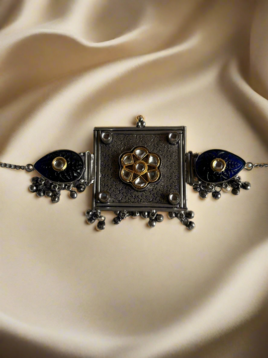 Silver Polished Choker with minakari work