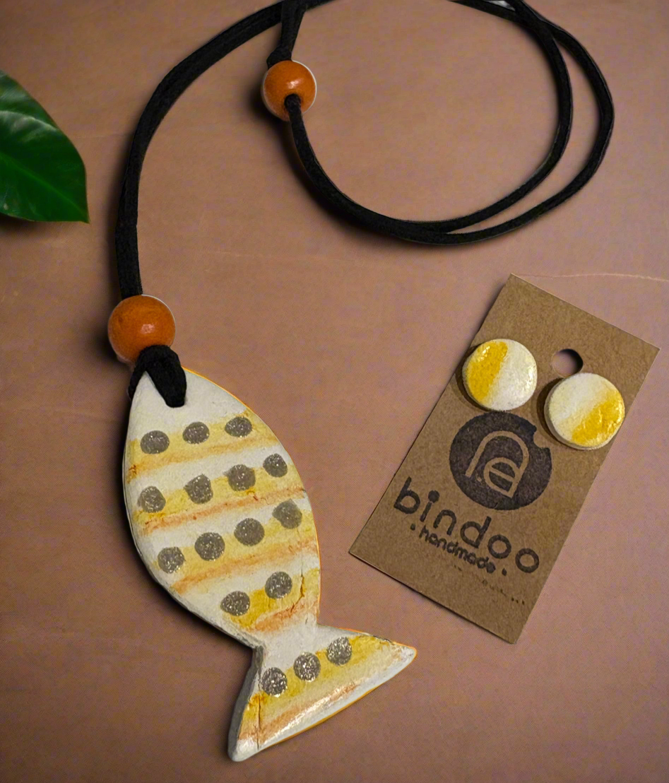 Clay Yellow Fish Pendant with studs set