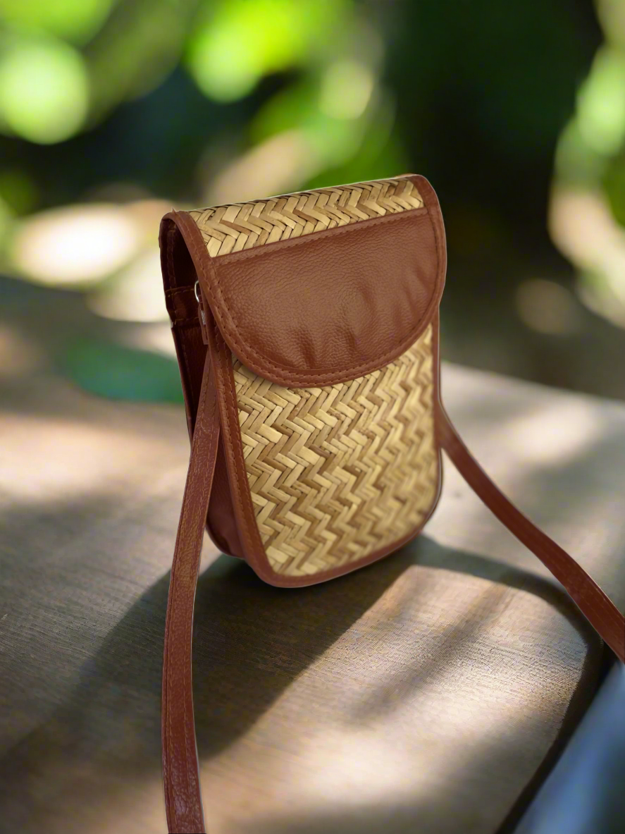 Cane shital pati compact mobile sling