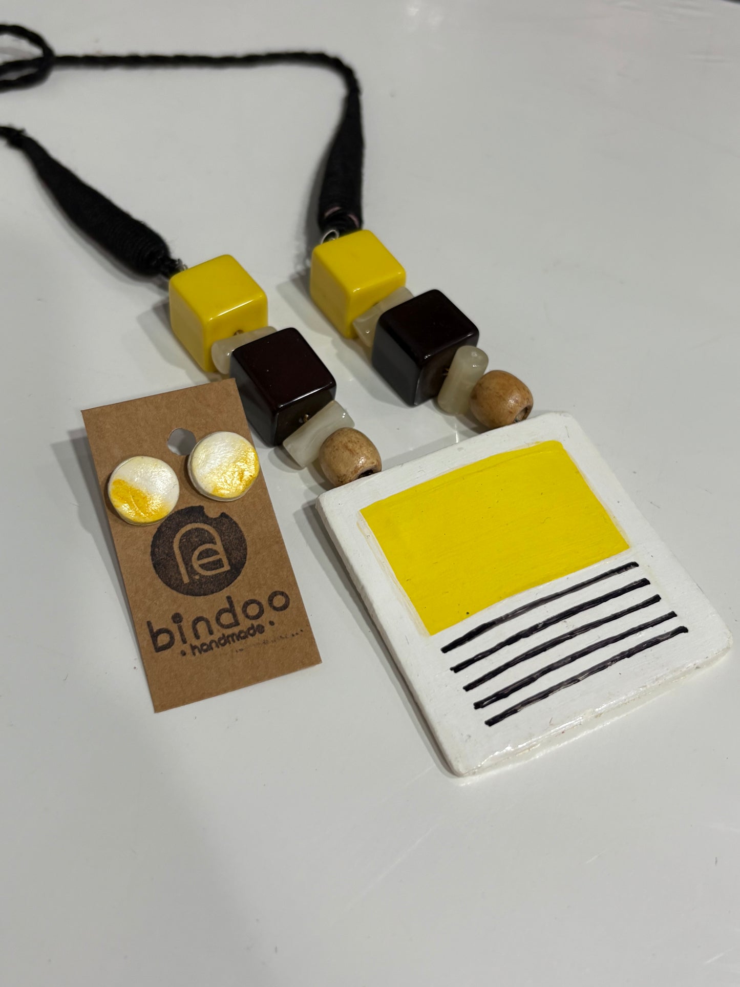 Clay Yellow Necklace set