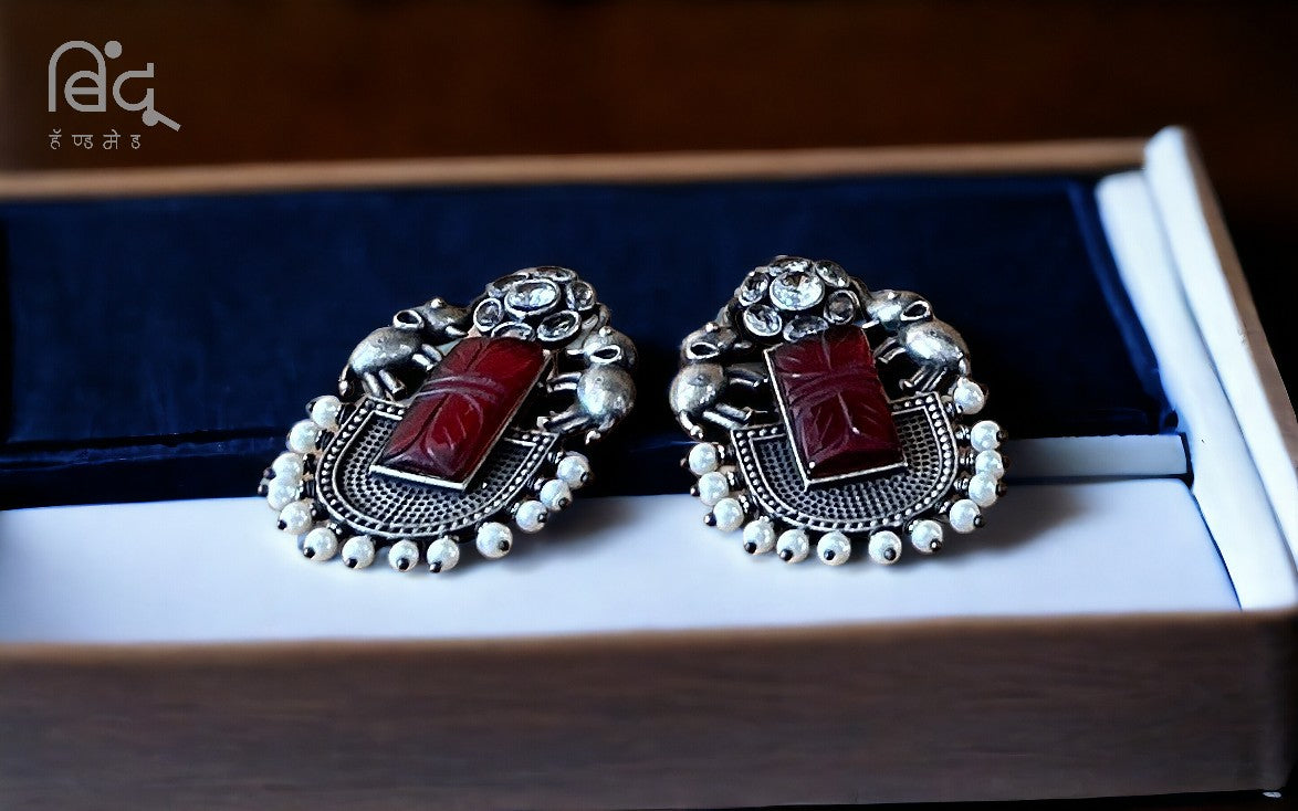 Silver Polished Earring (Elephant)