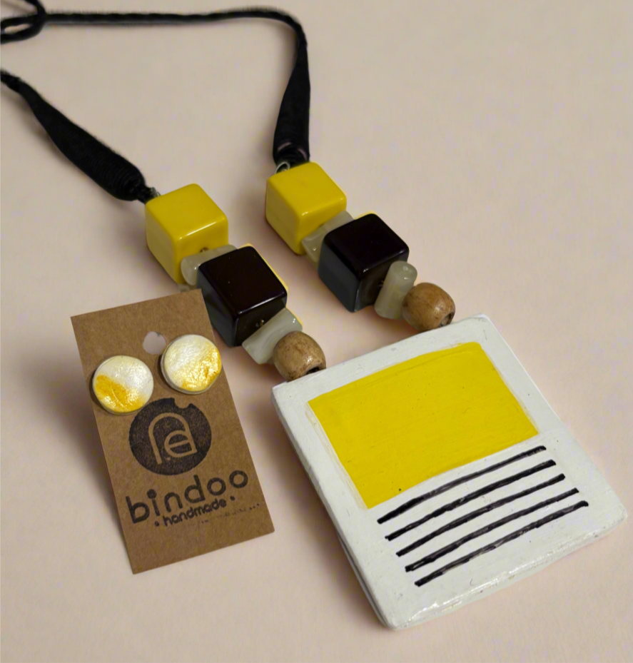 Clay Yellow Necklace set