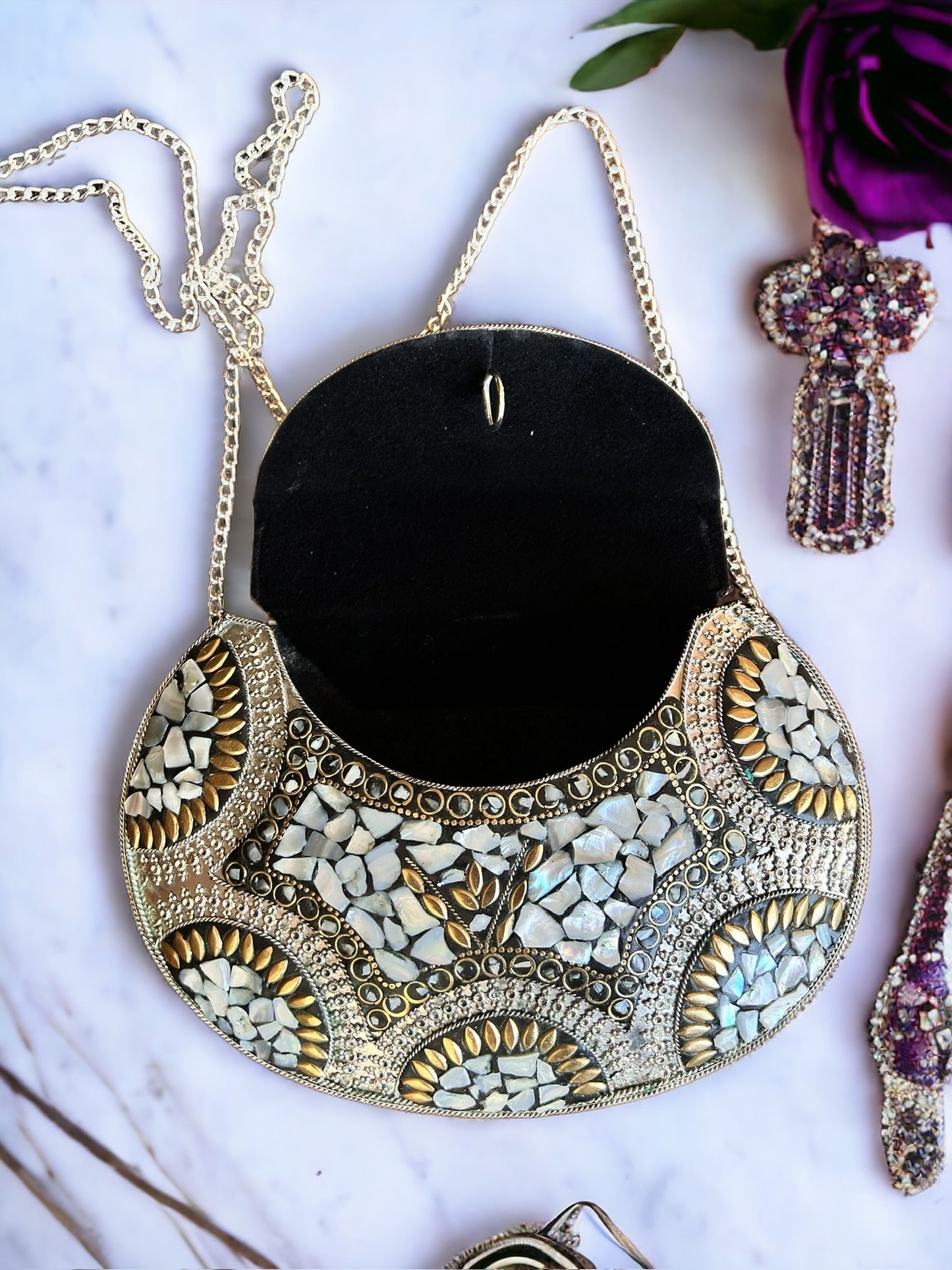 Round White stone Metal Purse (M)