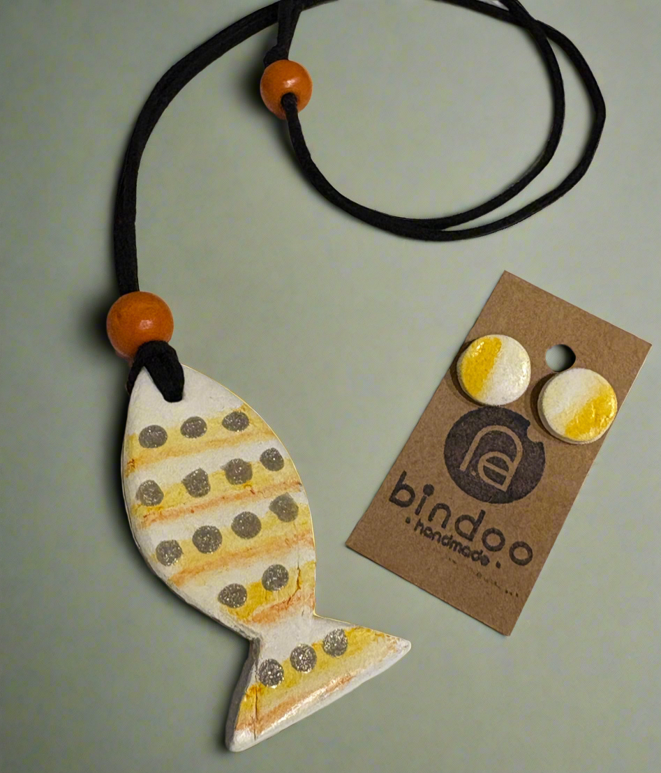 Clay Yellow Fish Pendant with studs set