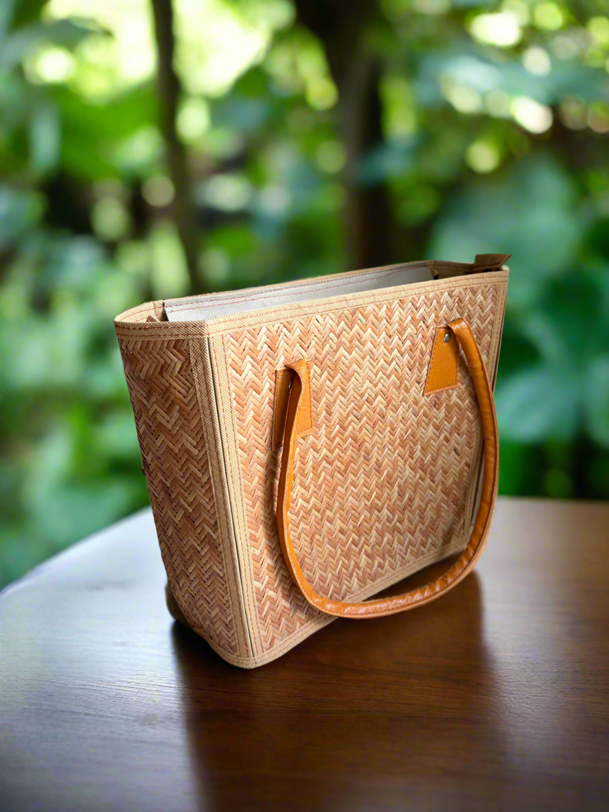 Bags & Clutches