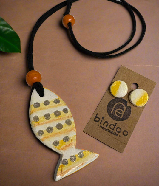 Clay Yellow Fish Pendant with studs set