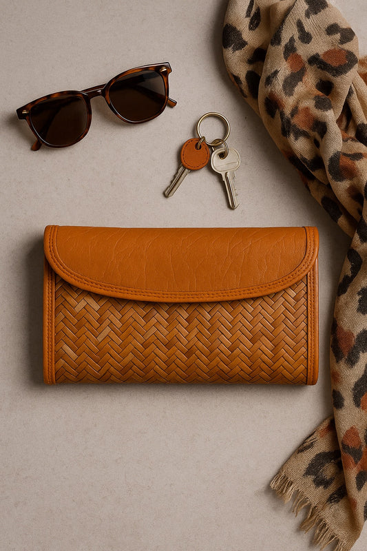 Shital pati Hand Clutch (M)