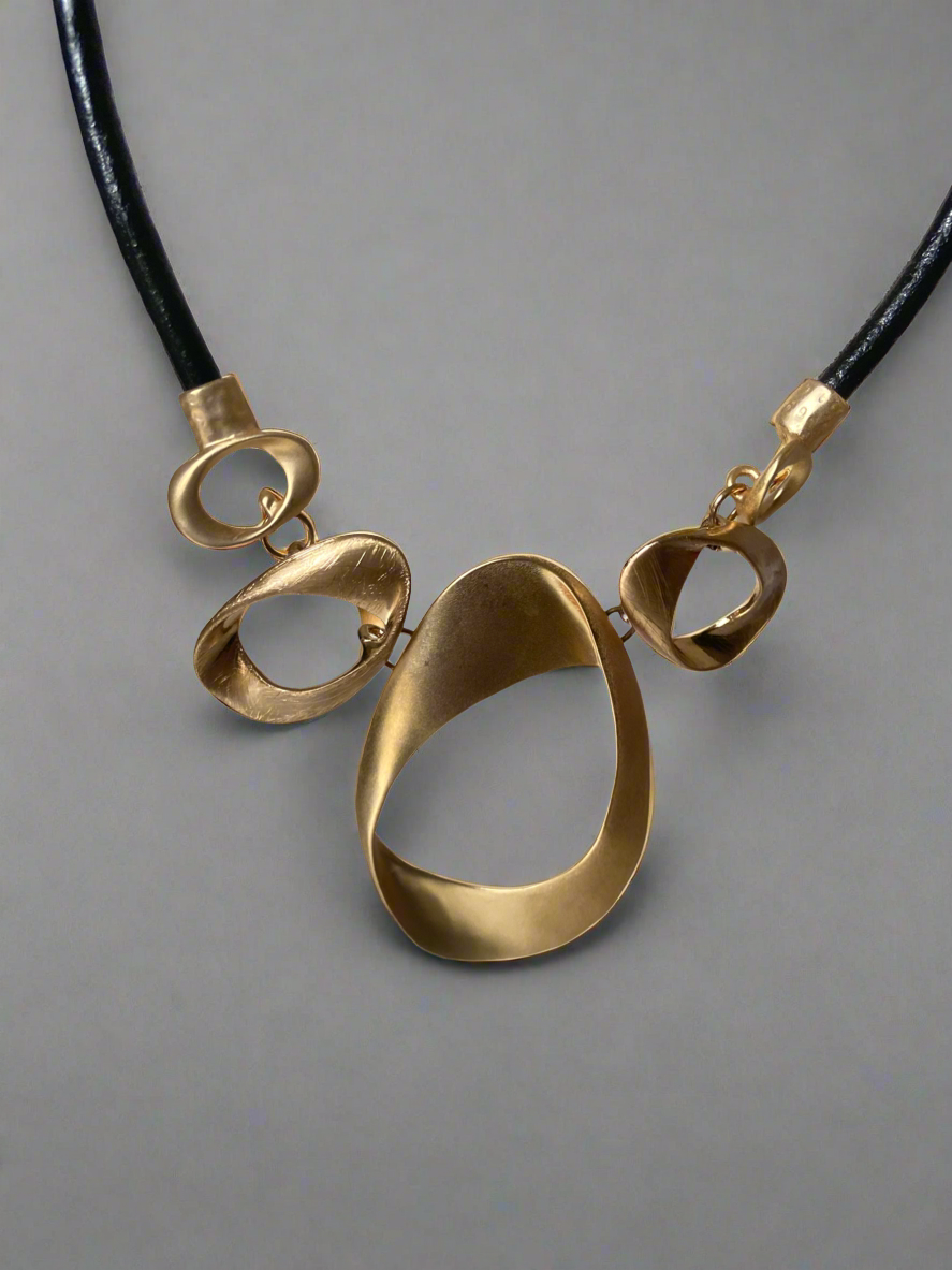 Five Ring Neckpiece